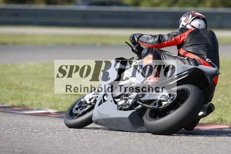 /44 09.08.2025 Plüss Moto Sport ADR/Freies Fahren/47